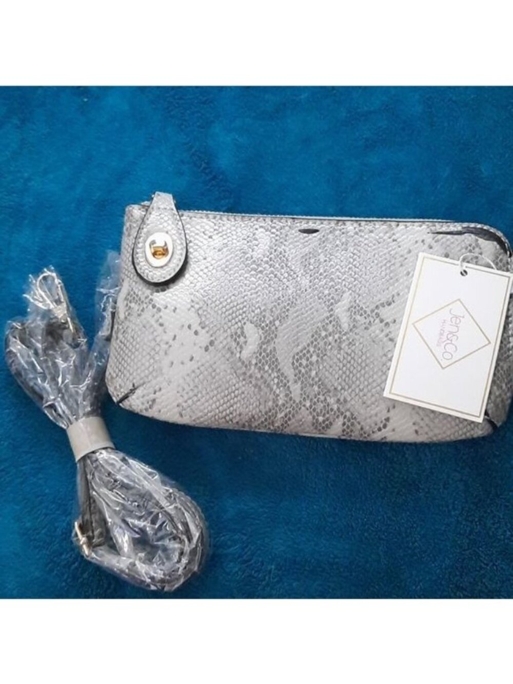 Jen & Co NWT Grey Snakeskin Leather Handbag Includes Crossbody & Wristlet Straps